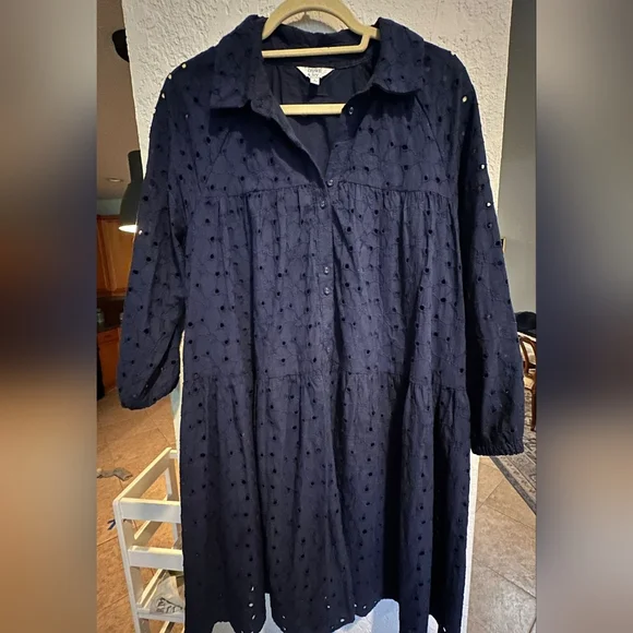 Crown & Ivy Dress - Picture 1 of 2